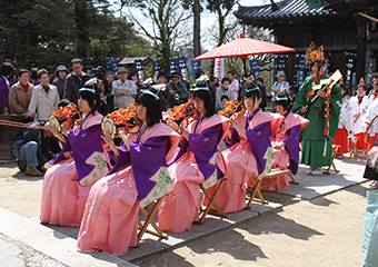 4月　小五月祭り